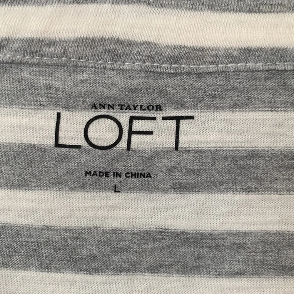 NWT LOFT 100% Cotton Stripe Deep V-Neck Long Sleeves Tunic Top Size Large - Picture 4 of 12